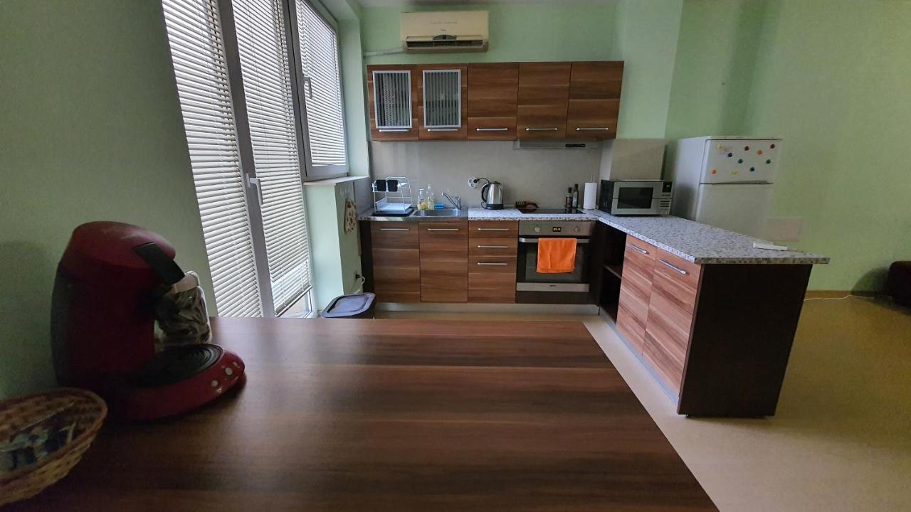 Apartamento Minimalistic 1Br Flat With A Parking Spot Varna Exterior foto
